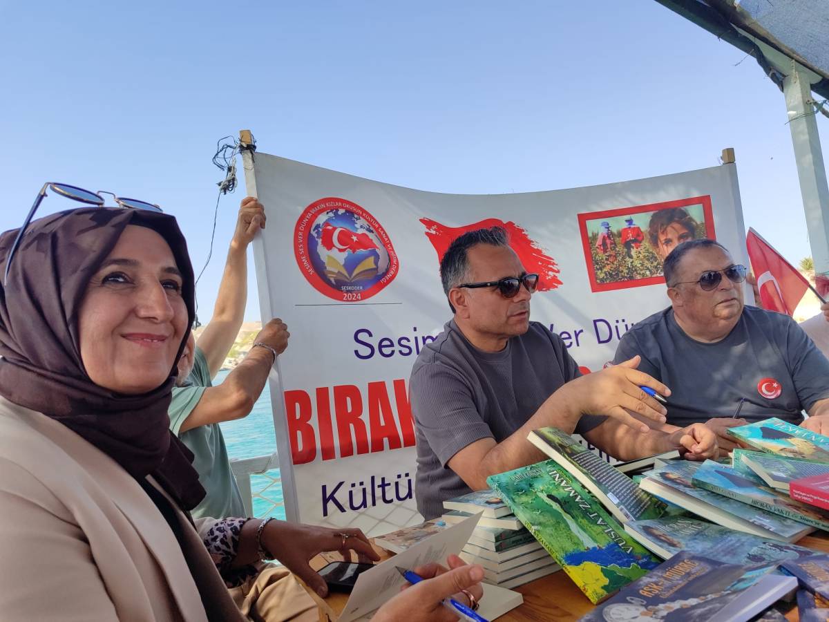 SESKODER’DEN TEKNEDE ŞİİR VE İMZA GÜNÜ ETKİNLİĞİ