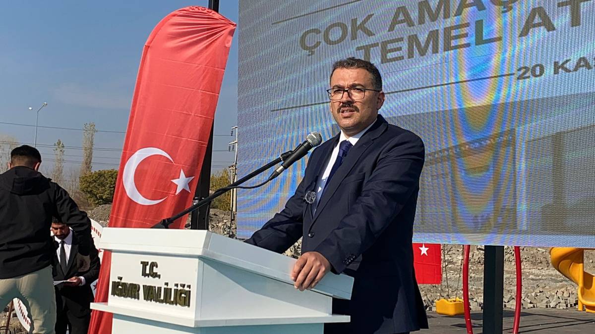 Iğdır’da Çok Amaçlı Spor Salonu İçin İlk Kazma Vuruldu