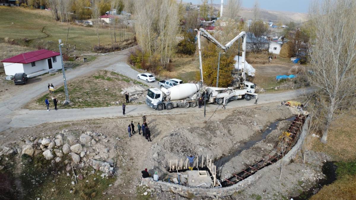 Iğdır'da tarım ve hayvancılığın su sorunu yapılan çalışmalarla çözülüyor