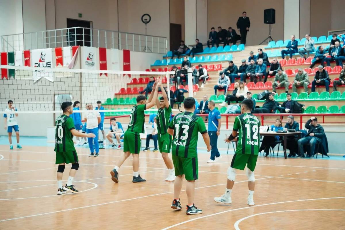 Iğdır Gençlik Merkezi Erkek Voleybol Takımı Nahçıvan’da Türkiye’yi Temsil Etti