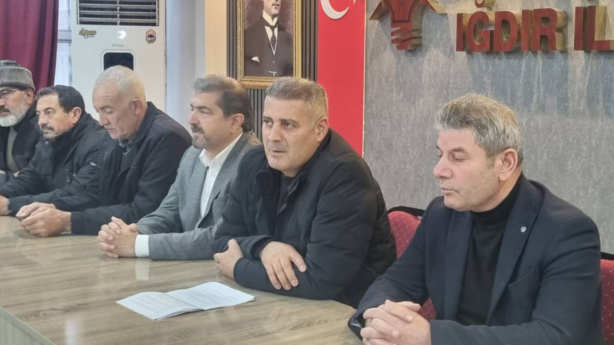 AK Parti Iğdır Belediye Meclis Üyelerinden Belediyeye Sert Eleştiriler