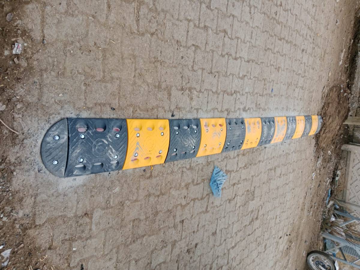 Iğdır’da Köy Okulları Çevresine Hız Kesici Uygulaması