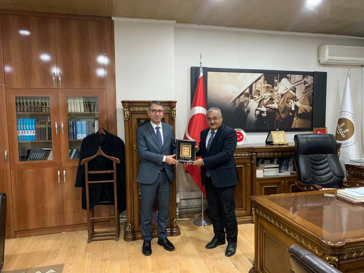 Kardeş Ülkeden Anlamlı Ziyaret: Azerbaycan Heyeti Iğdır İl Müftülüğü’nde