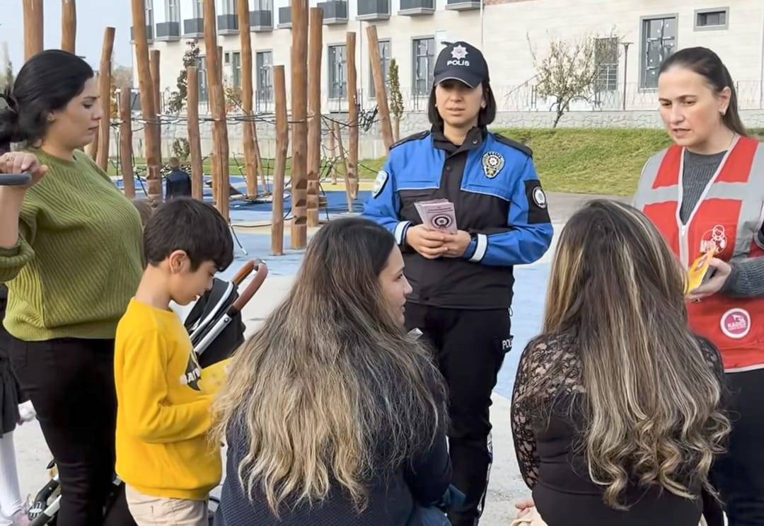 Iğdır Emniyeti'nden Vatandaşlara KADES Bilgilendirmesi