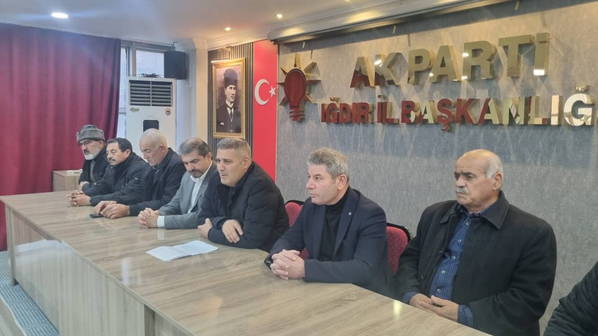 AK Parti Iğdır Belediye Meclis Üyelerinden Belediyeye Sert Eleştiriler