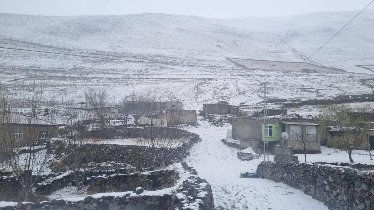 Iğdır’ın Dağ Köyleri ve Yüksek Kesimleri Beyaza Büründü