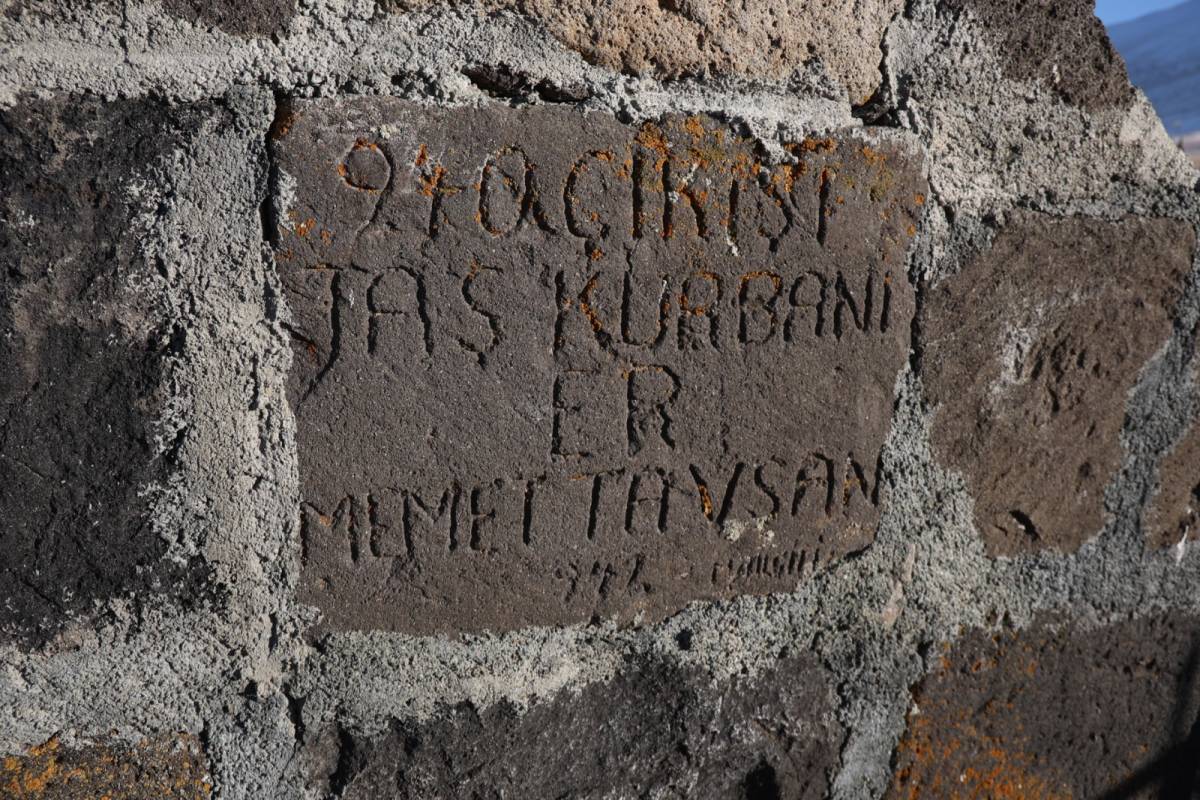 Ağrı Dağı’nın İlk Dağcı Şehidi: Er Mehmet Tavşan’ın Mezarı Tarih Turizminin Odağı Oldu