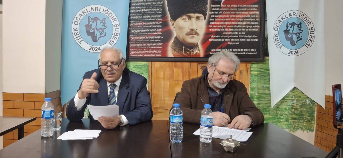 Iğdır Türk Ocakları'nda Eğitim Söyleşisi: Prof. Dr. Kazım Yıldırım'dan Önemli Açıklamalar