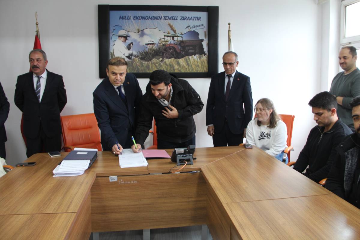 Iğdır İl Tarım Müdürlüğü’nde İmzalar Atıldı: 38 Personelin Sözleşmesi Yenilendi