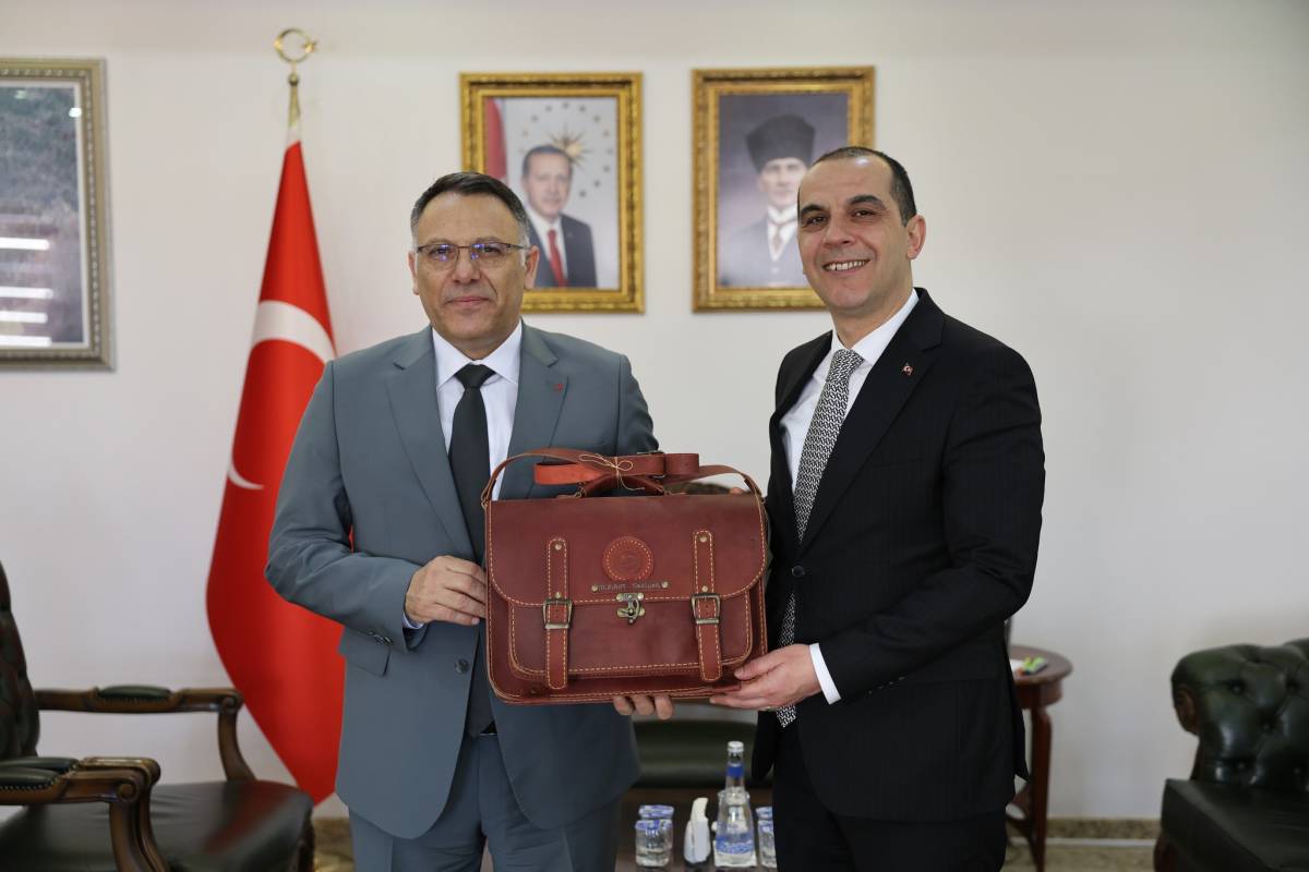 Iğdır Valisi M. Fırat Taşolar’a Ziyaretçi Akını! STK ve Odalardan Hayırlı Olsun Mesaisi