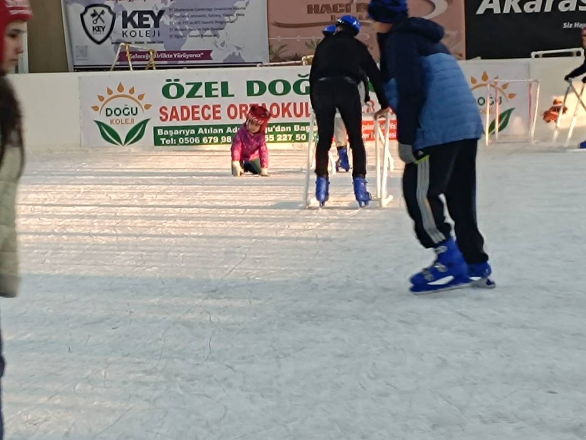 Dondurucu Soğuğa Buzlu Cevap: Iğdır’da Pistler Doldu, Kahveler Isındı!