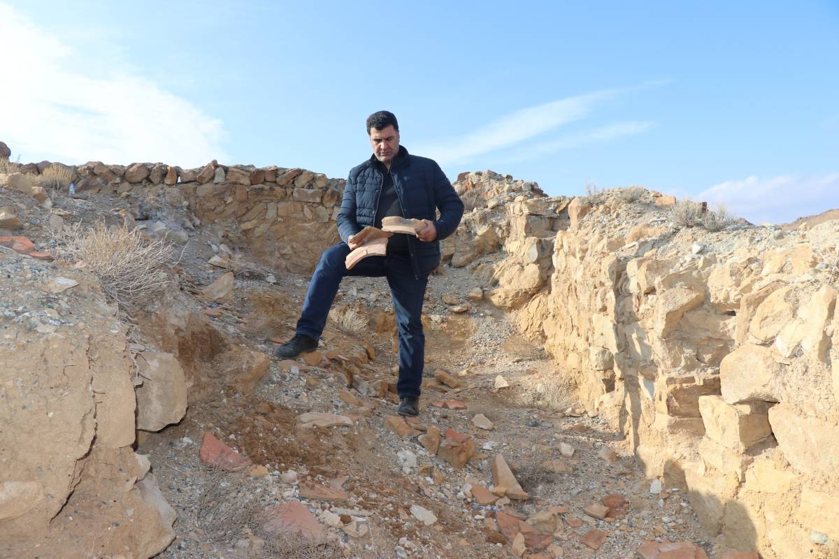 Ağrı Dağı Eteklerinde Kadim Bir Sınır Kalesi TARİHİ KIZILKALE