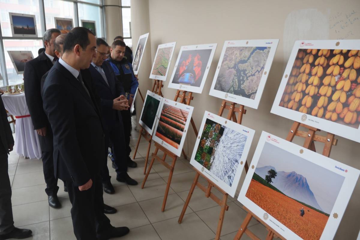 Iğdır’da 15. Uluslararası Tarım ve İnsan Fotoğraf Sergisi Açıldı