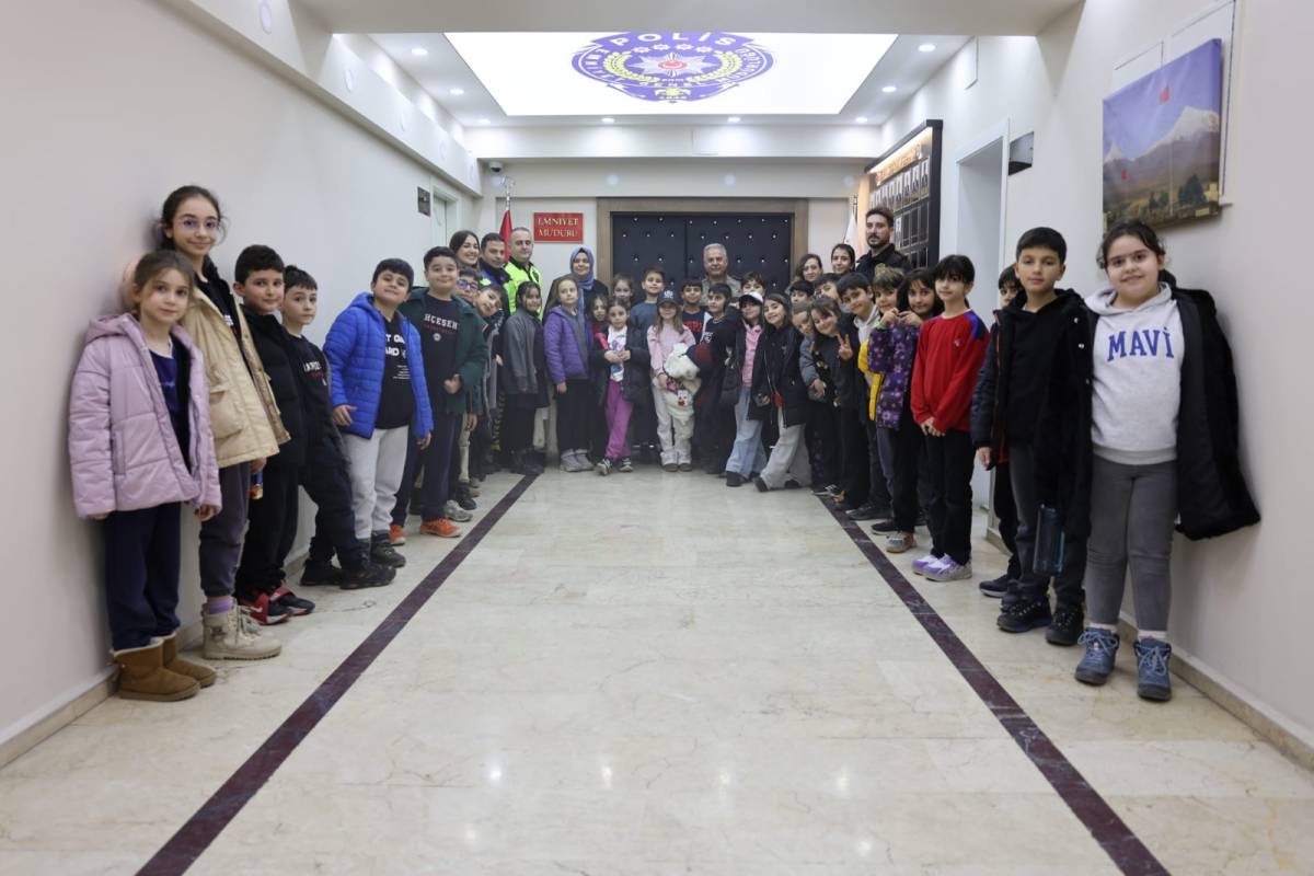 Iğdır Emniyetinde Minik Misafirlerin Heyecanı: 
