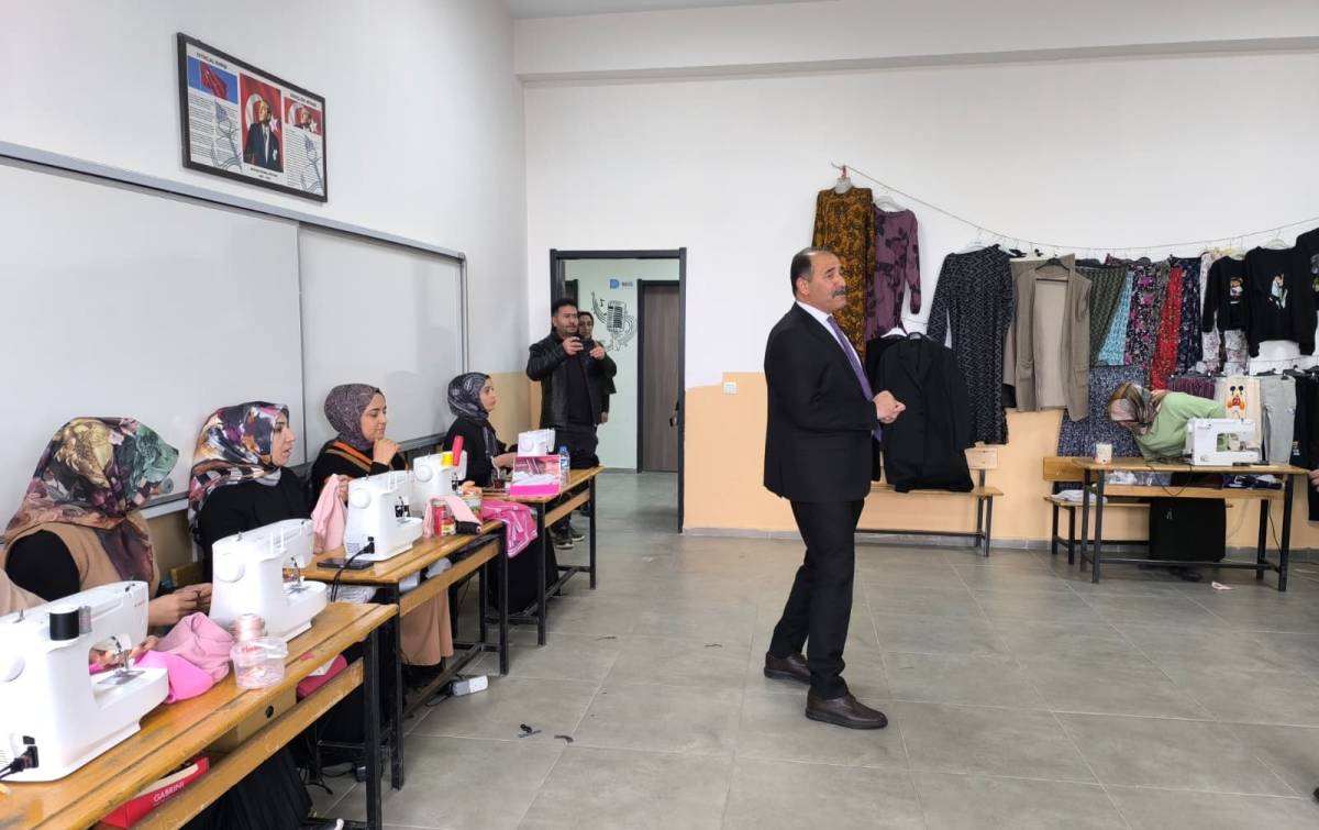 AK Parti Iğdır Kadın Kollarından Şehit ve Gazi Ailelerine Ziyaret