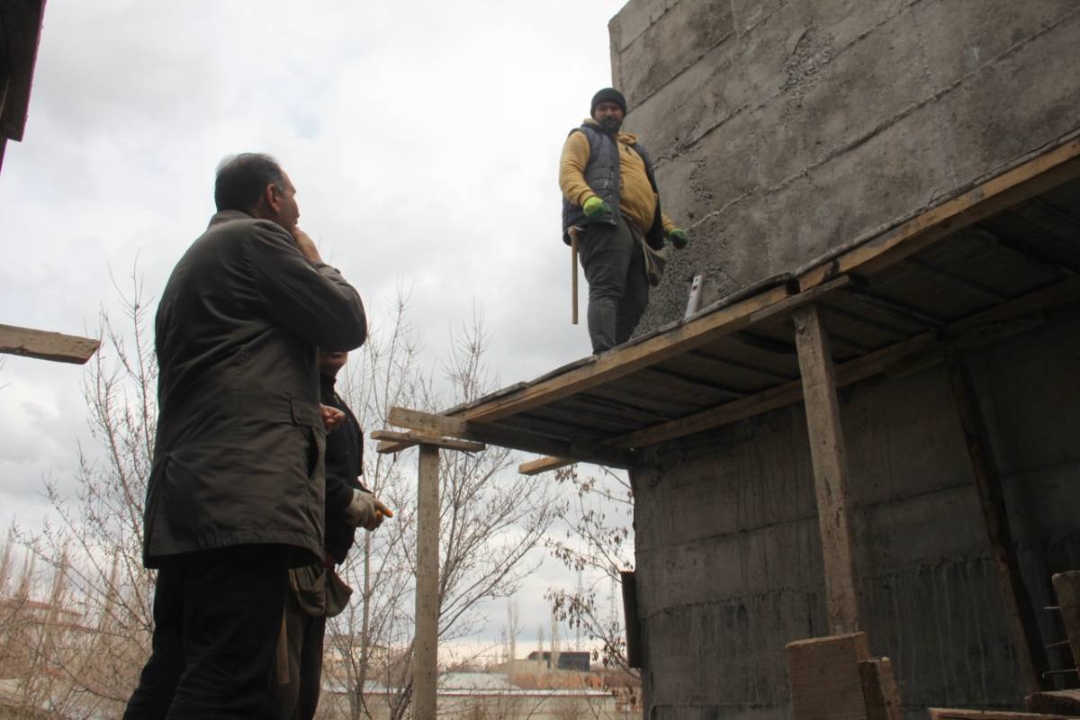 İran Dini Lideri Hamaney'in Ölümü Iğdır’da Yankı Buldu: Camilerde Kur'an Okundu