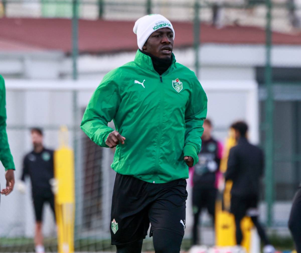 Hikmet Karaman Iğdır FK'da İlk Antrenmanına Çıktı: Hedef Play-Off Hattı!