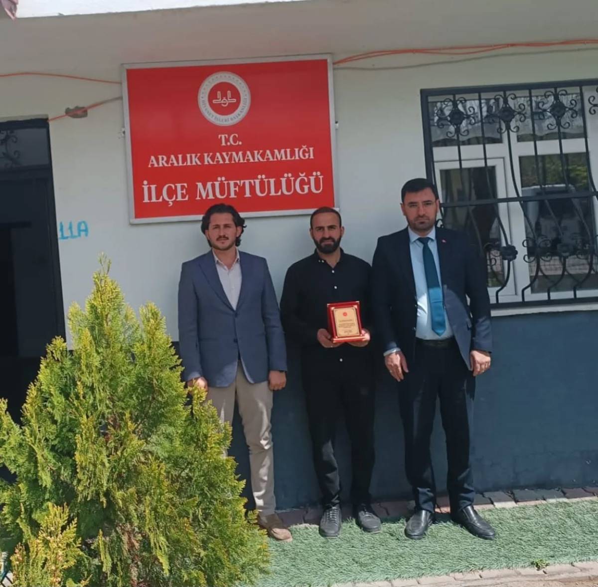 Aralık Müftülüğü’nde Veda Töreni: Tayini Çıkan Personele Plaket Takdim Edildi
