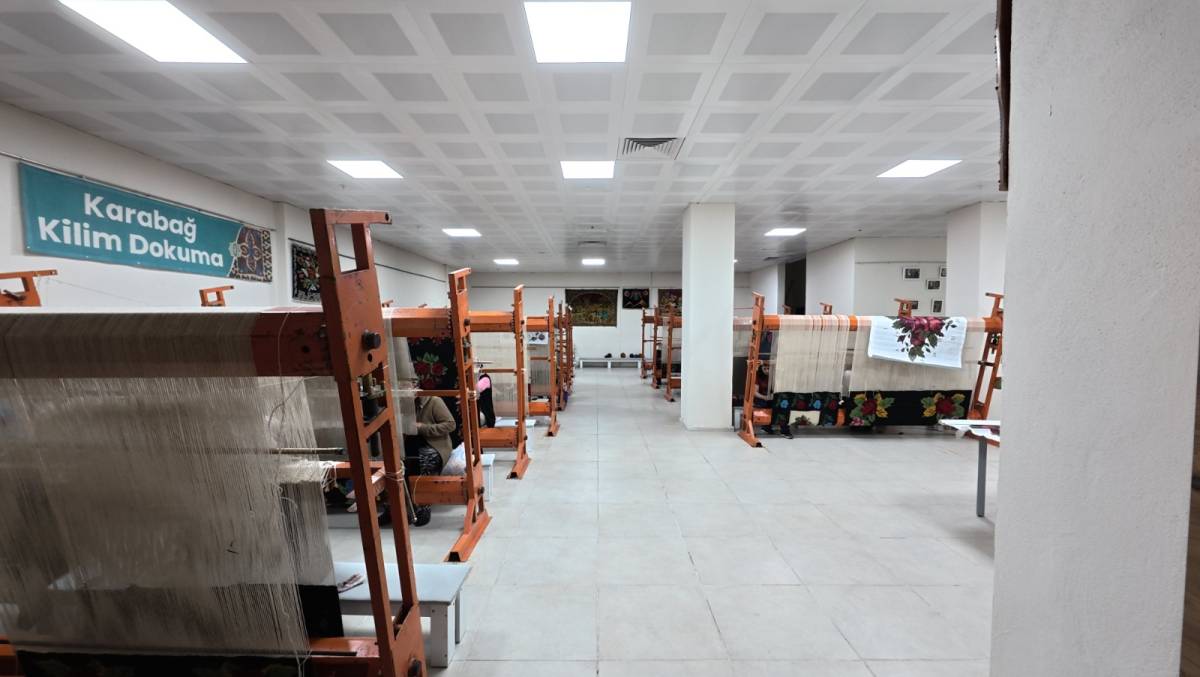 Usta Ellerde Hayat Bulan Miras: Iğdır Karabağ Kilim Atölyesi’nde Yoğun Mesai