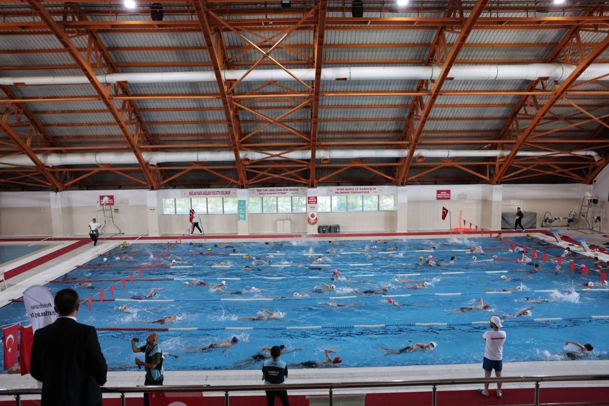 Iğdır'da Triatlon Heyecanı: 5 İlden 130 Sporcu Yarıştı