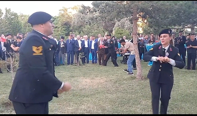 Iğdır&#039;da Jandarmanın 185. Yılı zeybek oyunuyla kutlandı