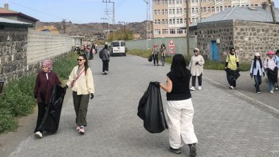 Iğdır’da Öğrenciler ve Sporculardan Doğa Temizliği